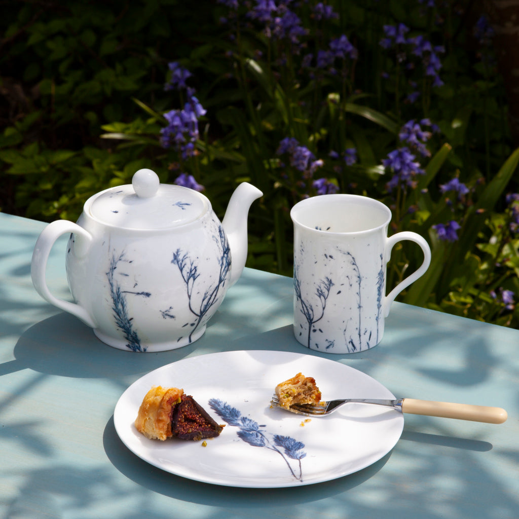 'Blue Grasses' plate